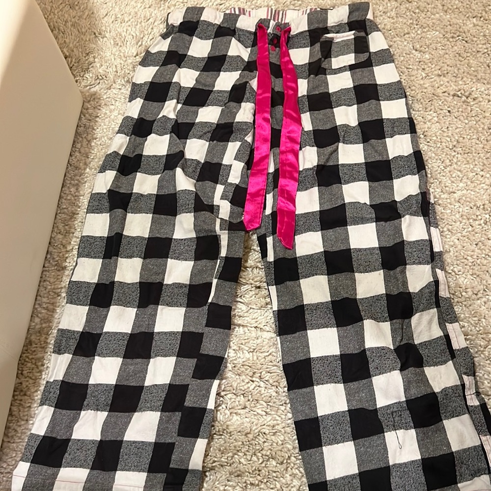 Butter pjs black